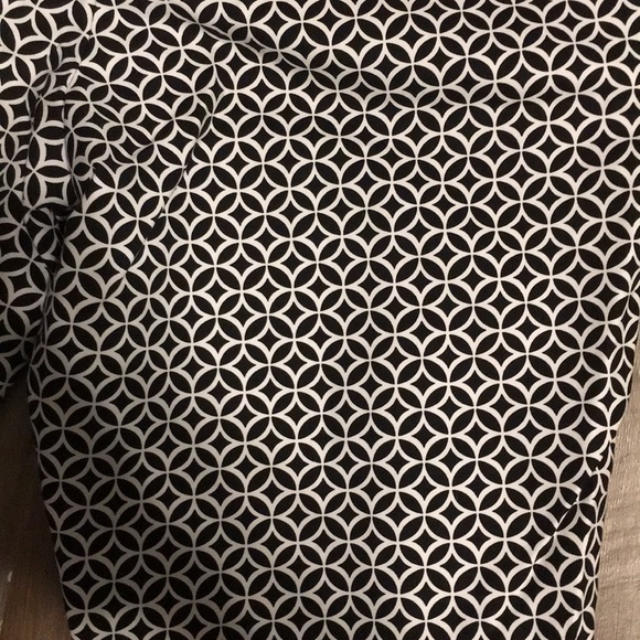 Bermuda Shorts - Picture 3 of 3